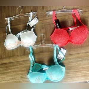 Marie Jo Bras- All in a 34B White, Red & Blue NWT